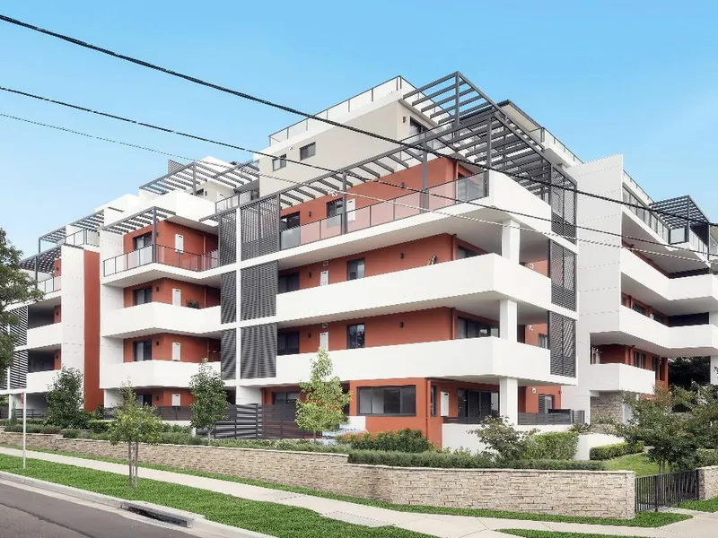 Near New North Facing  3 Bedroom Plus Study