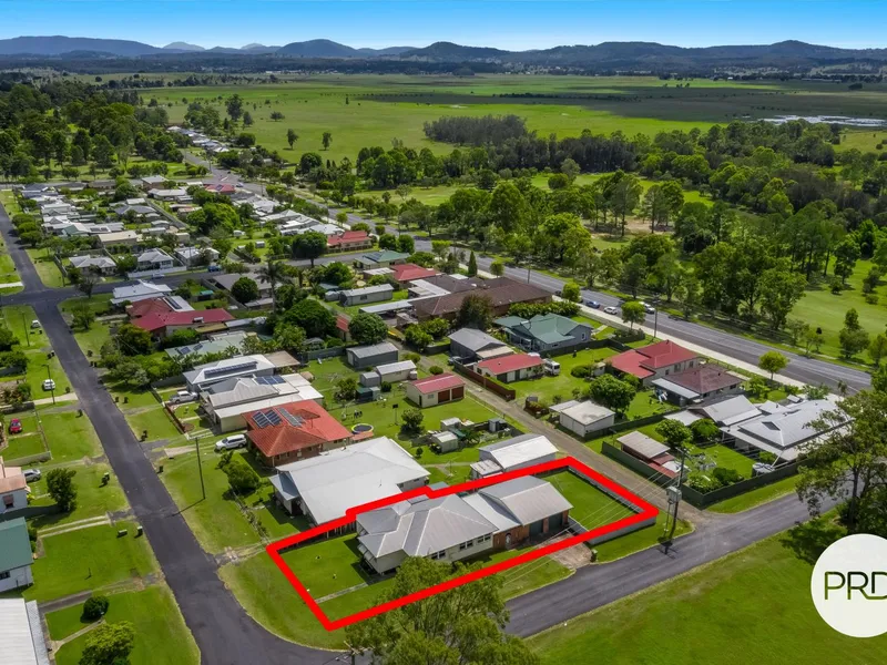 BIG HOME ON EVEN BIGGER BLOCK 