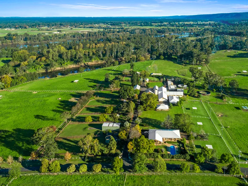 Historic Equestrian Estate with Unrivalled River Frontage