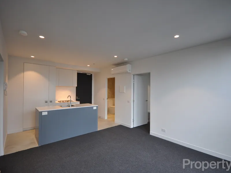 Two Bedroom, Two Bathroom In The Heart Of Collingwood