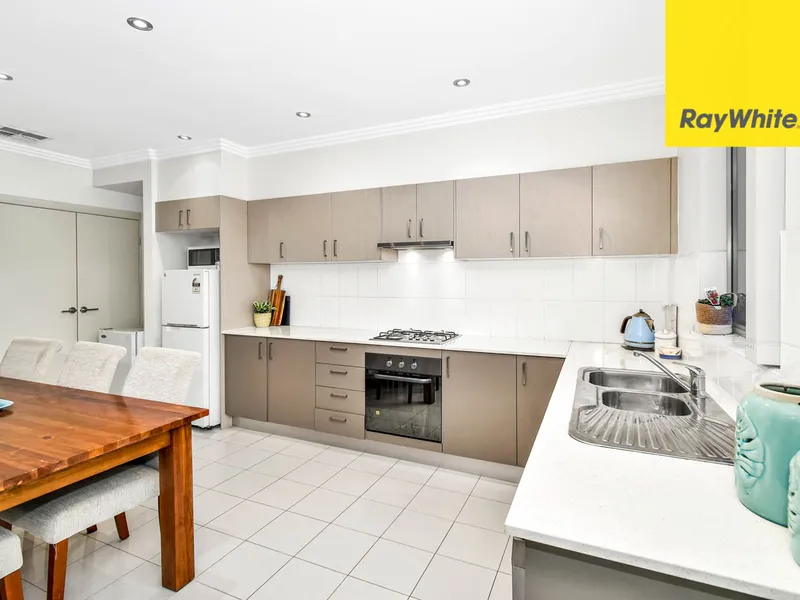 Immaculately Presented Townhouse