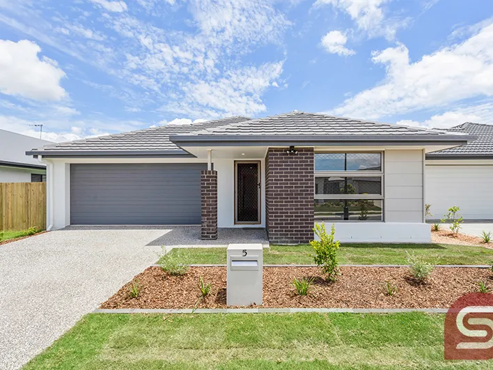 STUNNING FAMILY HOME IN NORTH HARBOUR!