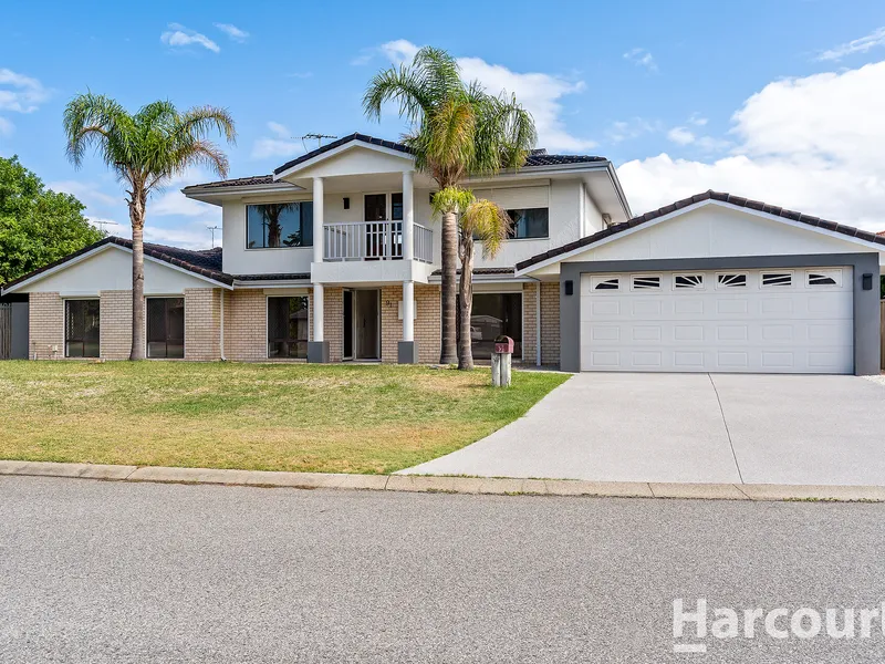 Stylish Living in Silver Sands