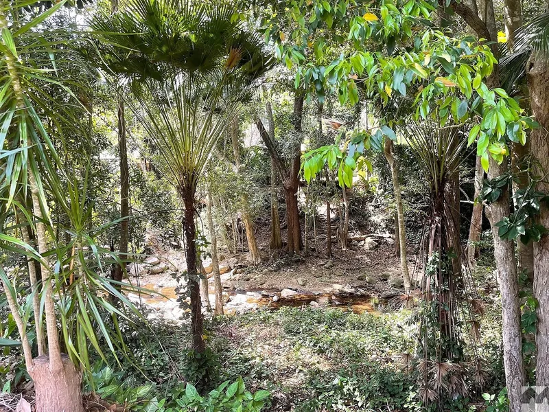 SELF CONTAINED 2 BEDDER IN TRANQUIL SETTING