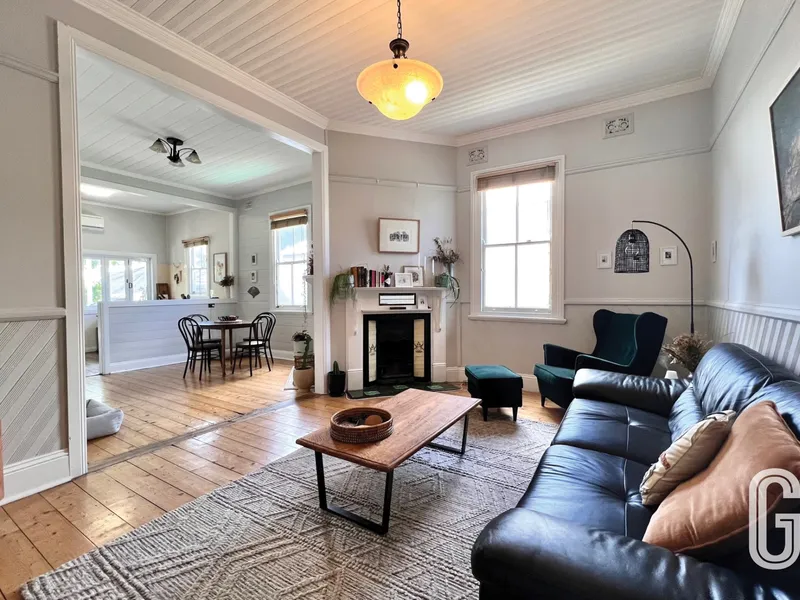 Charming Two Bedroom Cottage