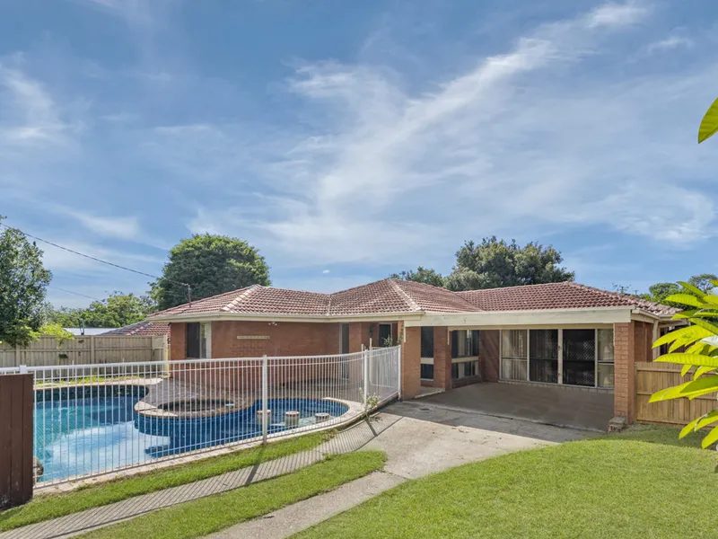 Low-set Brick Family Home with a Pool!