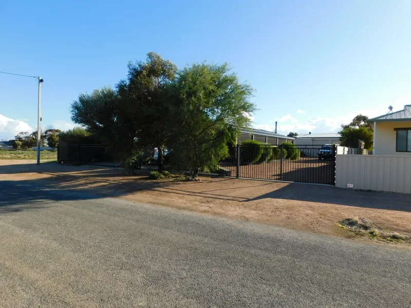 NO POWER BILLS HERE - QUALITY HOME