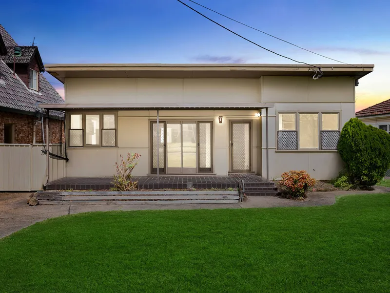 The Ease of Single Level Living in a Prime Setting