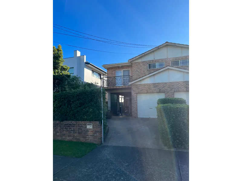 Duplex for rent - $760 pw