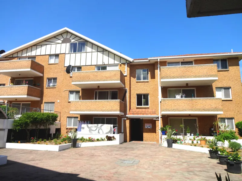 Large Modern Two Bedroom Unit With Air Conditioning In The Heart Of Bankstown
