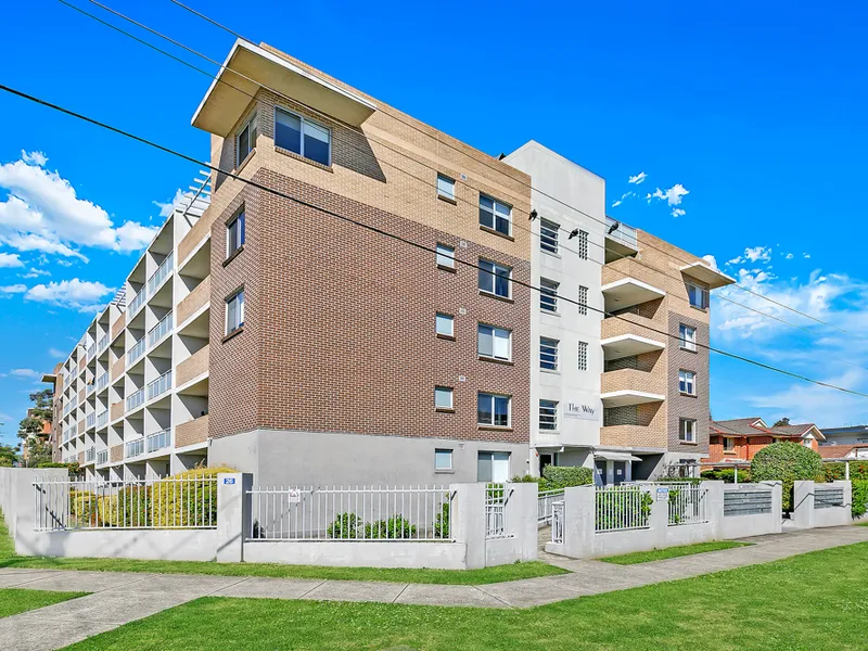 Super Central Blacktown Apartment