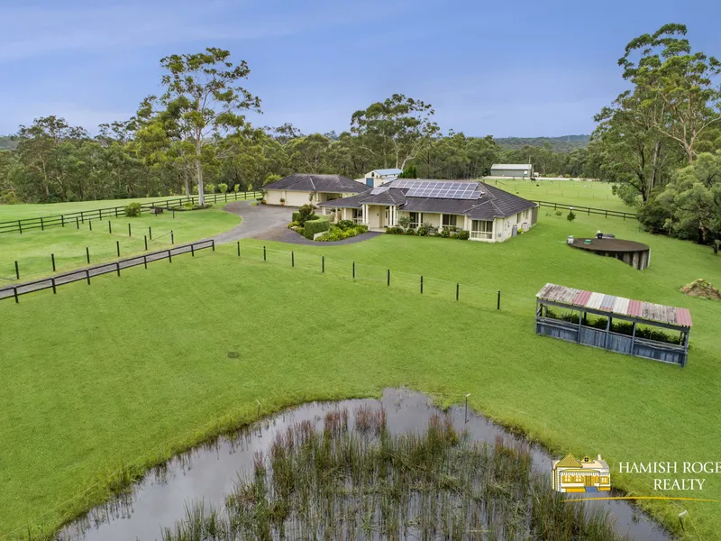 Luxury, Lifestyle, Location!