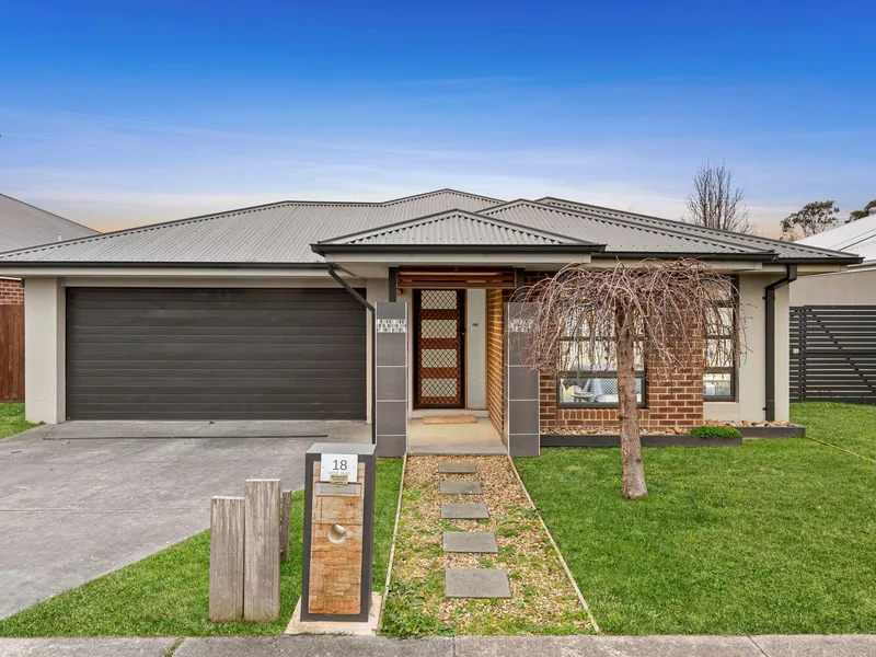 A Spacious Parklands Retreat