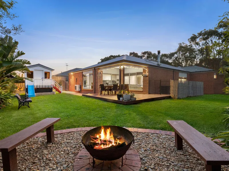 Family favourite situated on a rare 643m2!