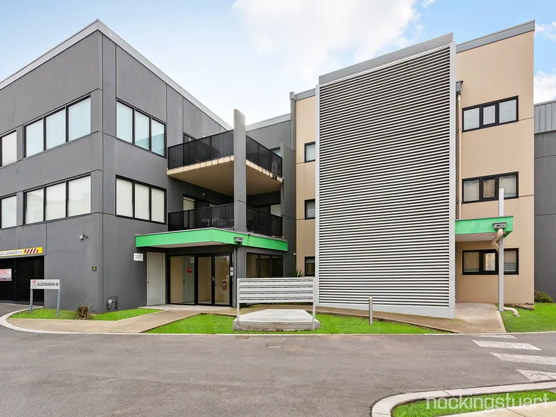 Neat home ! Great location!