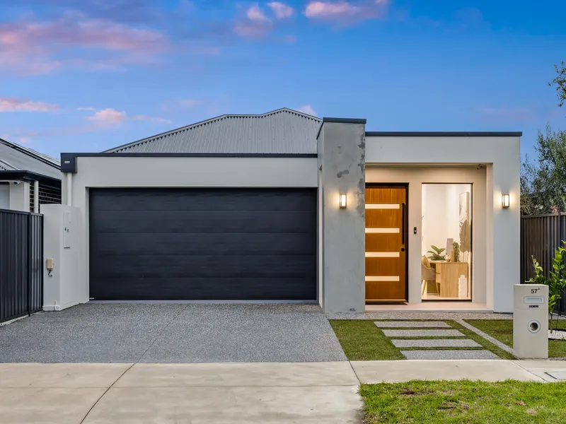 STYLISH HIGH-SPEC 3-BED PROPERTY IS BEAUTIFUL SUBURBAN STUNNER MINUTES FROM THE OCEAN