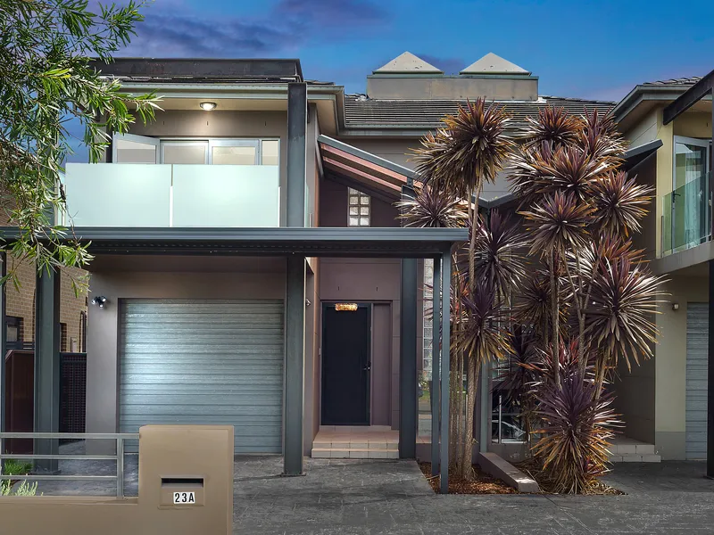 Contemporary Duplex with Private Backyard in a Convenient Location