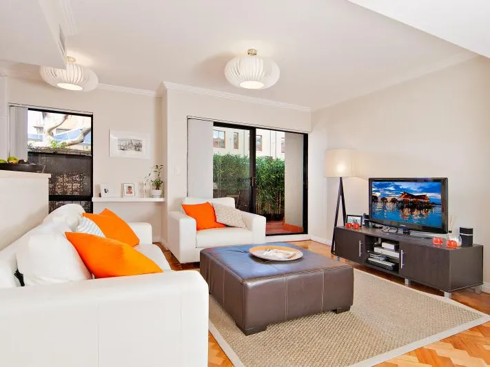 DEPOSIT TAKEN- Ground Floor Entertainer in Cosmopolitan Mosman Village