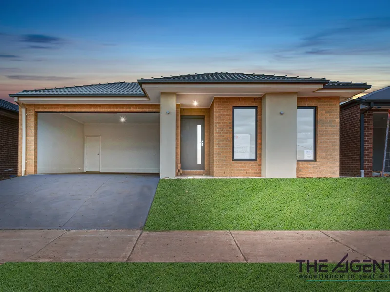 SENSATIONAL & SPACIOUS FAMILY HOME!!!