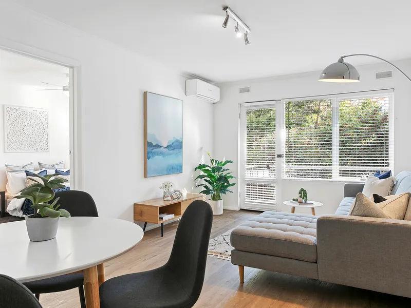 FULLY FURNISHED - AVAILABLE NOW