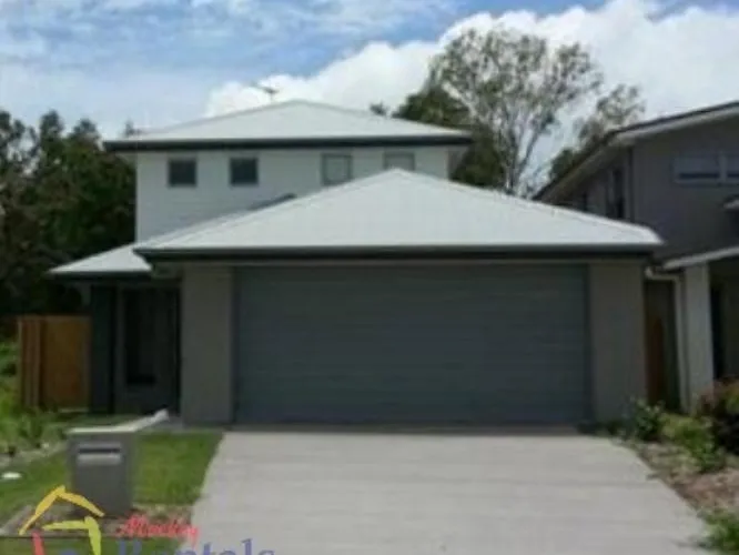 4 BEDROOM SPLIT LEVEL