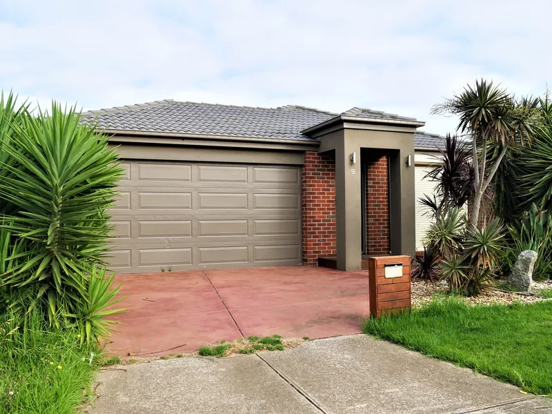 Cosy 3 Bedroom Home in a Prime Location!