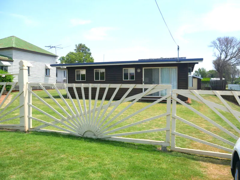Neat & tidy low set in Wooroolin