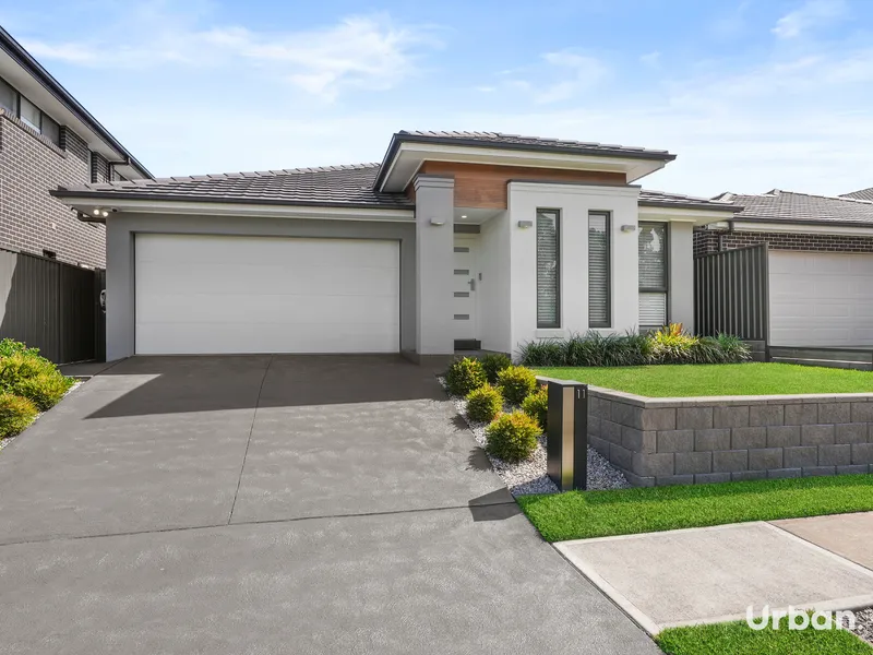 Perfect Starter in Emerald Hills!