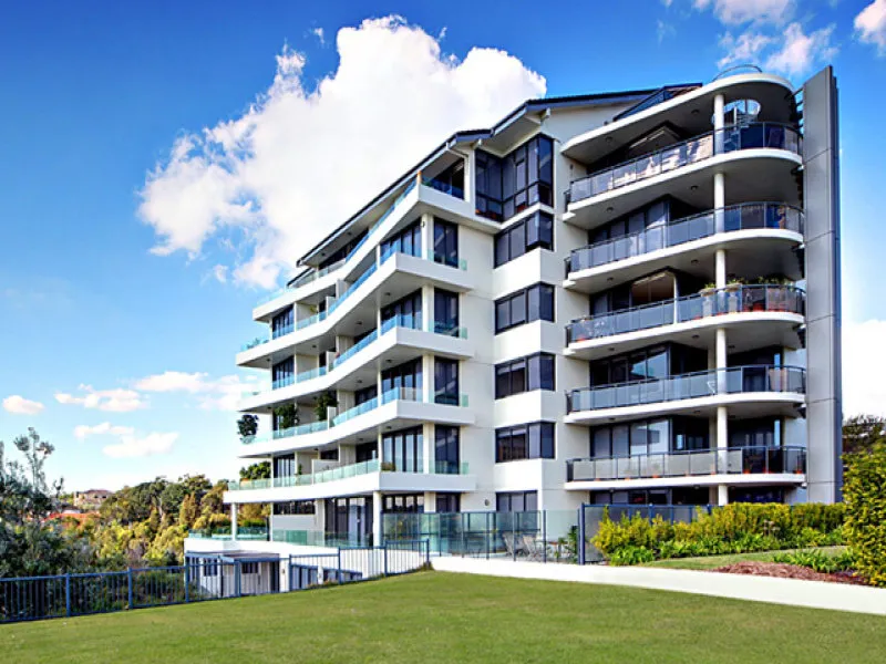 UNFURNISHED WATERFRONT LIVING WITH MERITON