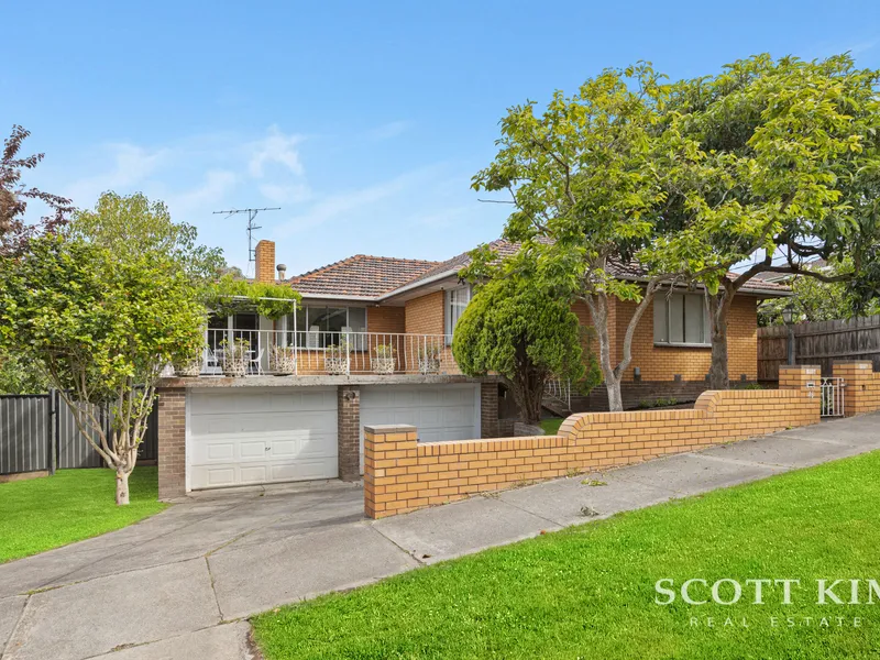 Family Home Close to PLC & Deakin University!