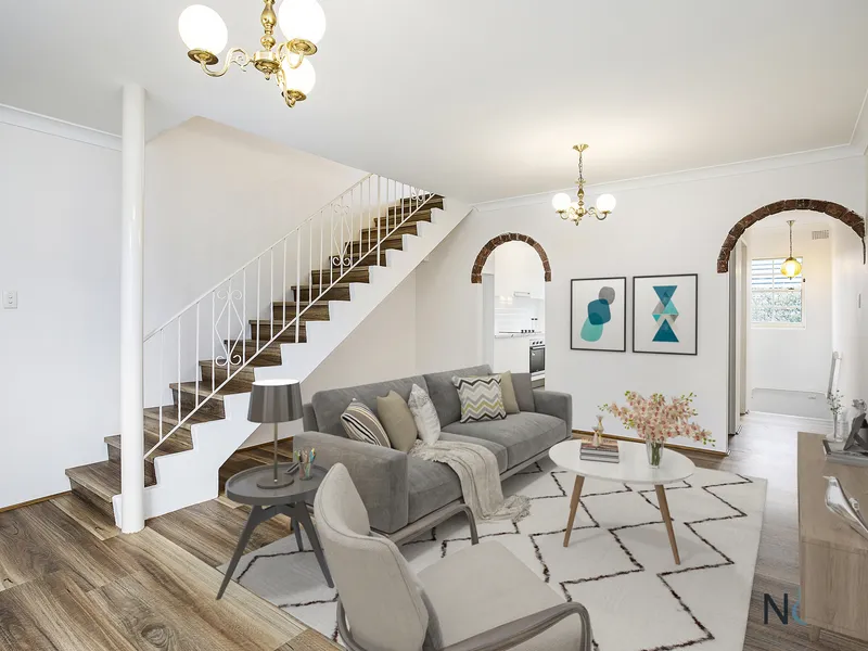Freshly Renovated Townhouse in Ultra Convenient Location