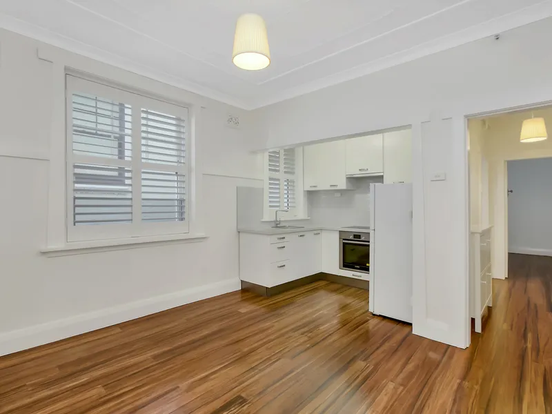 Beautifully Renovated One Bedroom Apartment