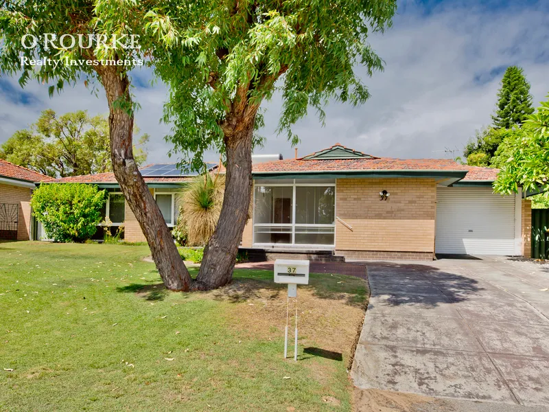 Classic Woodlands Family Home