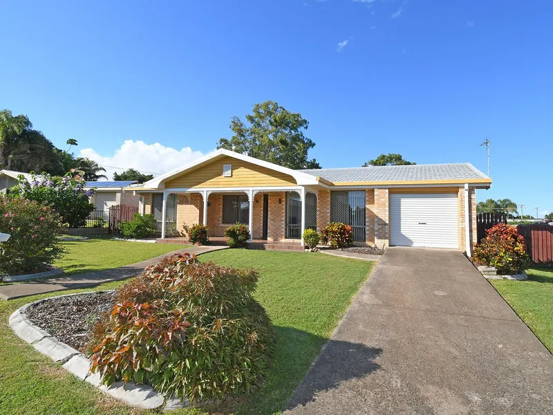 718 m2  Golfing Enthusiasts, First Home or Investment Opportunity!