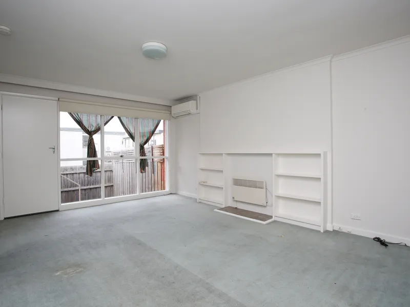 Neat and tidy 2 bedroom unit