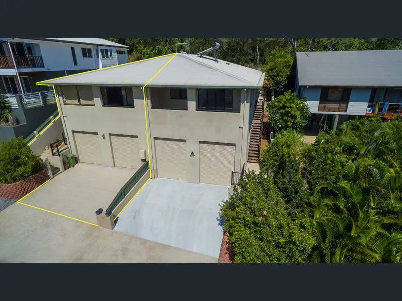GREAT VIEWS, HUGE DOWNSTAIRS GARAGE