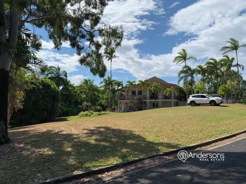 Hillside with National Park Neighbour