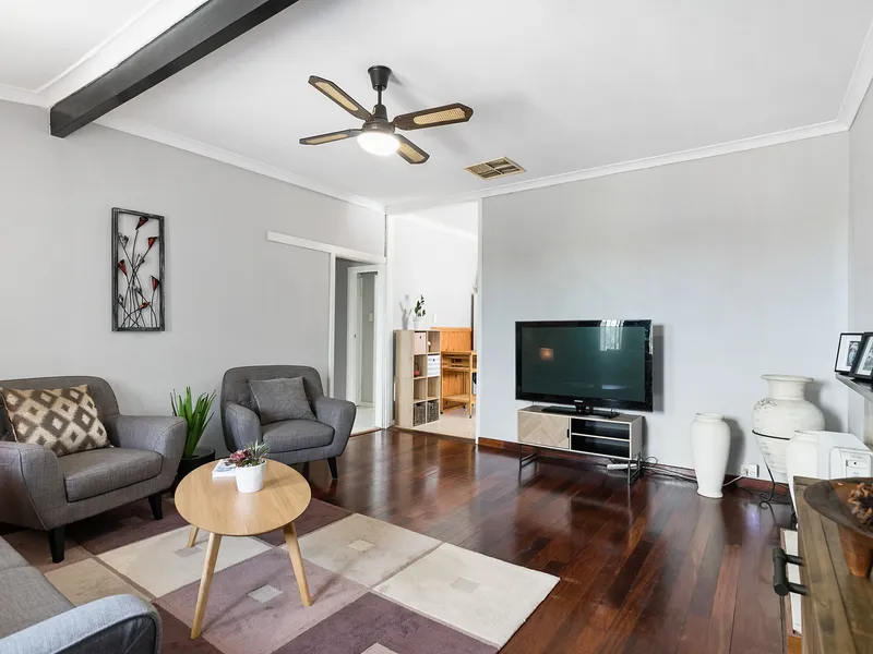 CUTE HOME…BIG BLOCK…MASSIVE OPPORUNITY!