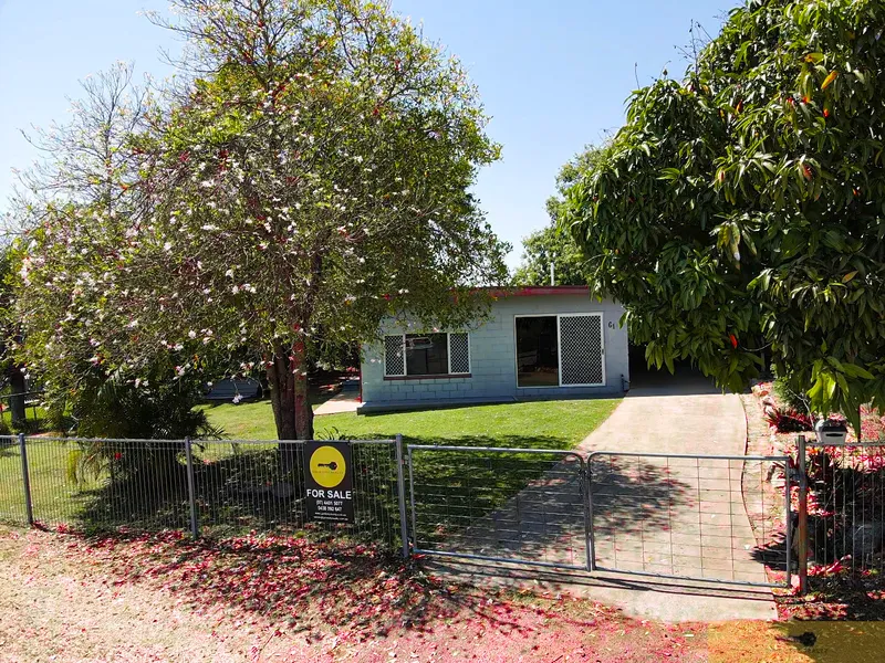 4 BEDROOM BLOCK HOME WITH LARGE SHED & AIR-CONDITONING