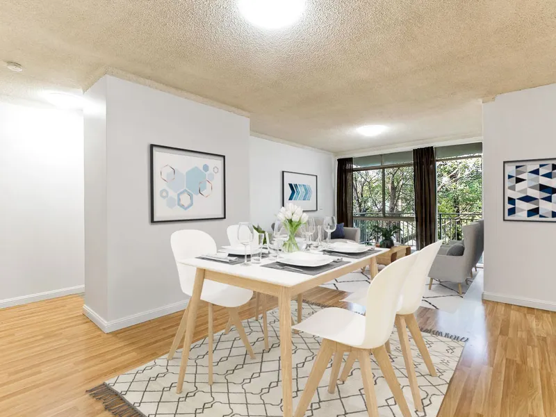 Enormous 3 bedroom apartment