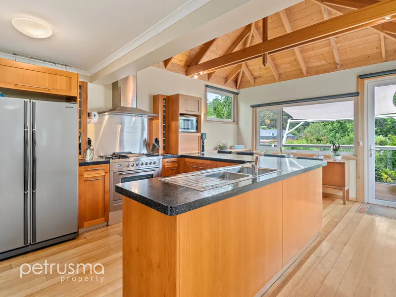 1850's Level Entry Georgian - Dual Rental Potential