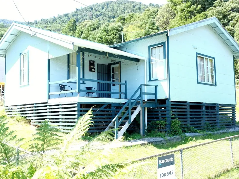 Neat Three Bedroom With Tenants in Place