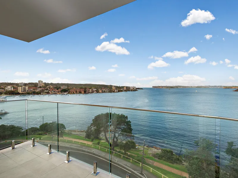 Stunning apartment with 180 degree Harbour views