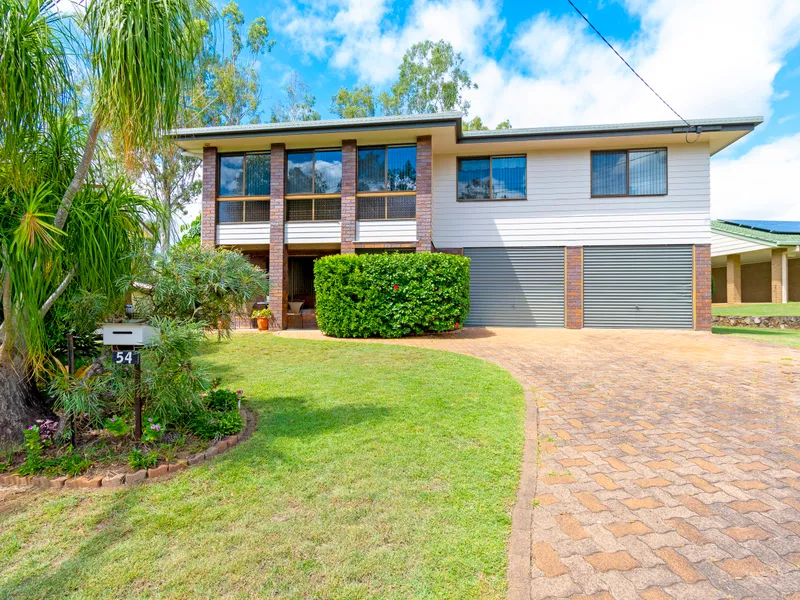 IN DEMAND 1152m2 BLOCK WITH SHED!