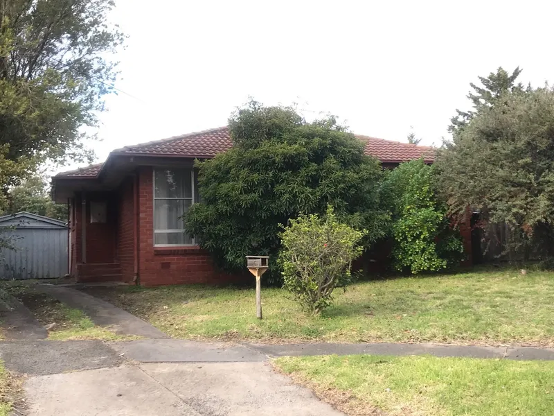 Comfortable Home - Quiet Court Location