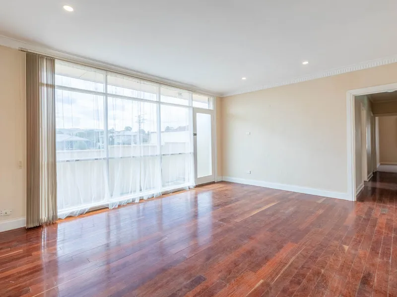 More Rooms for Family in the Highly Sought After Suburb 