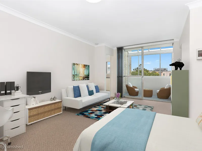 Newly Renovated Studio in Excellent Location