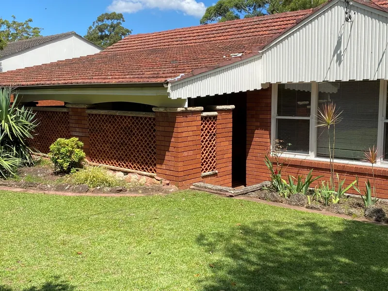 Family Home, Handy Location!