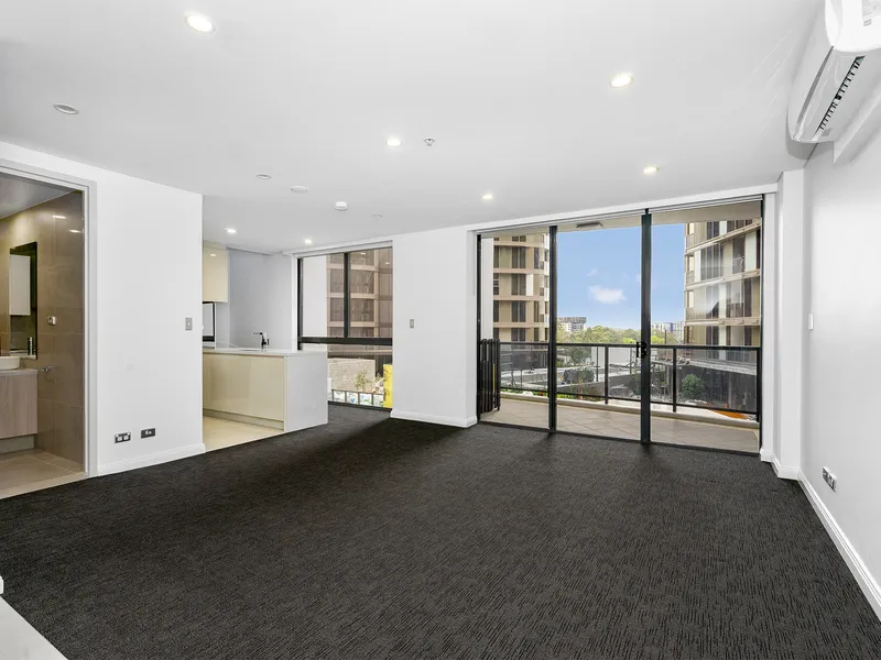 Deluxe Split-Level Apartment In The Heart Of Parramatta