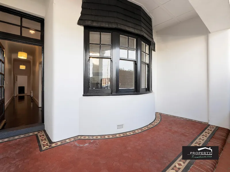 Sensational Location in Cosmopolitan St Kilda